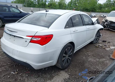 2013 Chrysler 200 Limited из США, поврежденный, VIN 1C3CCBCGXDN650394